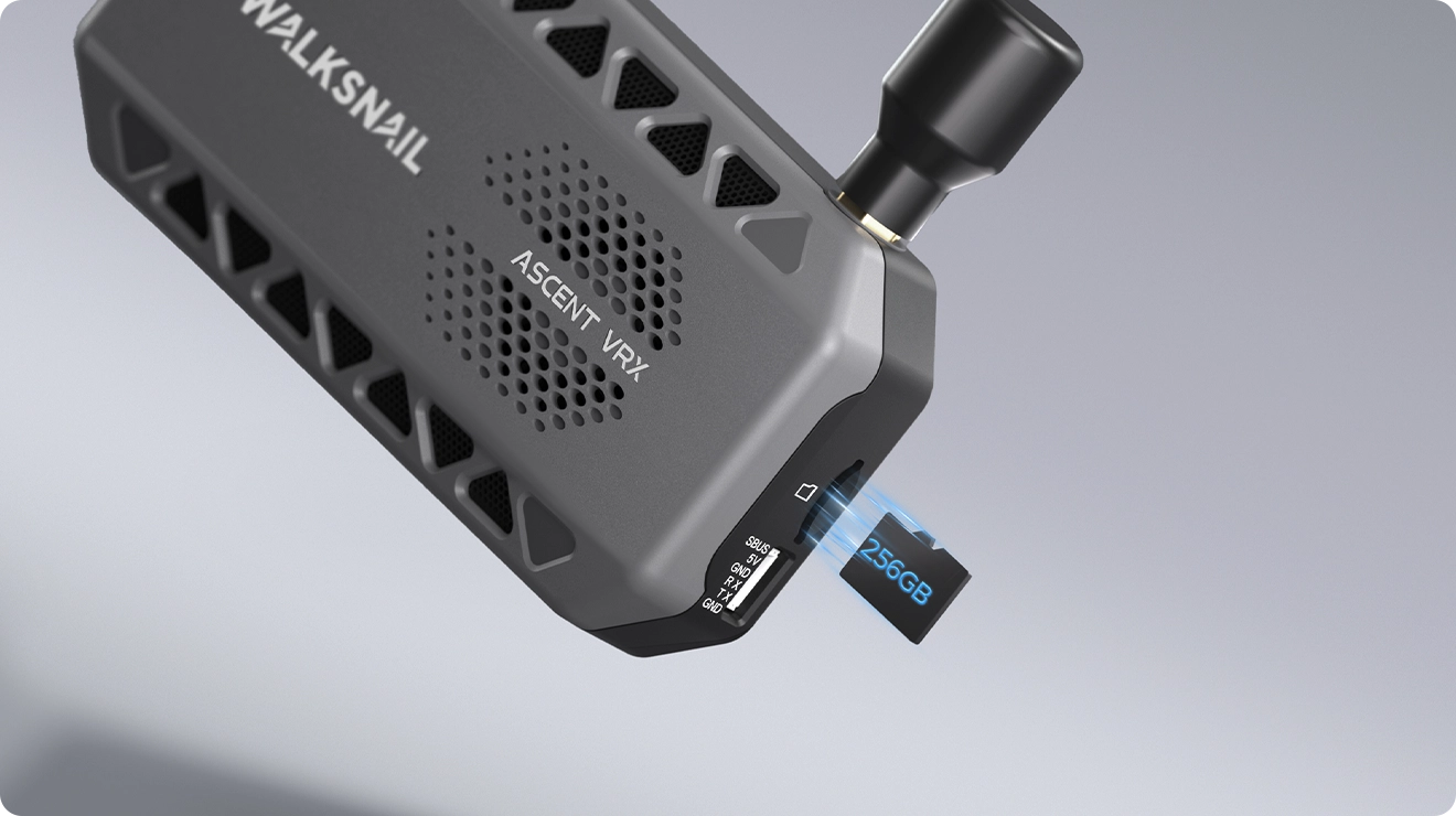 内置SD卡槽  精彩随时存