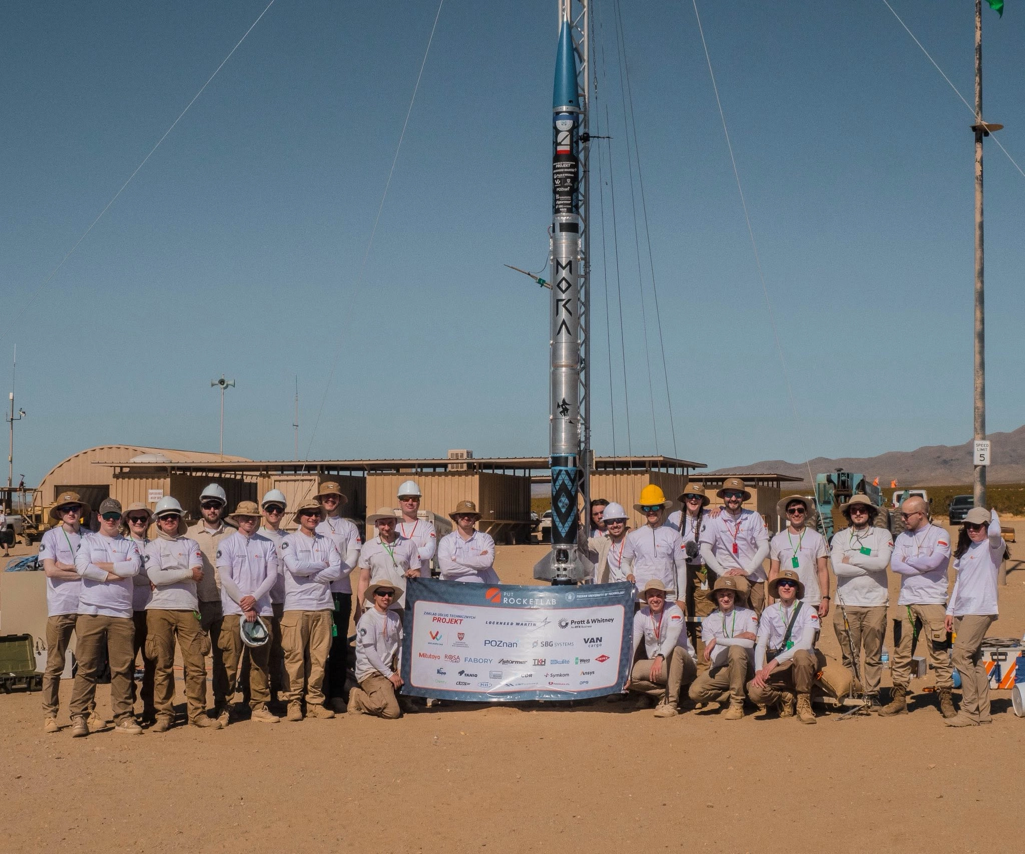 CADDX | 助力PUT Rocketlab,见证FAR-OUT火箭赛场新突破